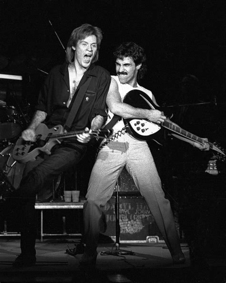 Daryl Hall Performs Hall & Oates Hits After John Oates Restraining Order