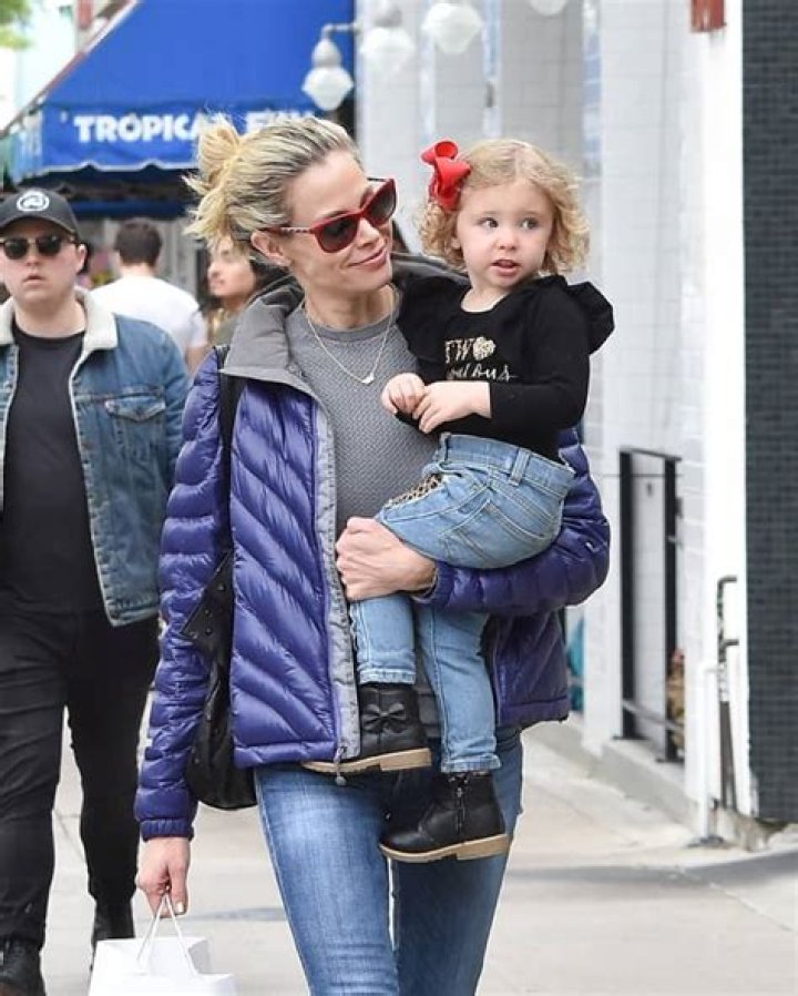 Declan Welles Net Worth, Age, Wiki, Biography, Relationship, Wife , Dating, Ethnicity, Height & Facts