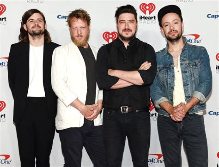 Dianna Agron Marries Mumford & Sons' Winston Marshall