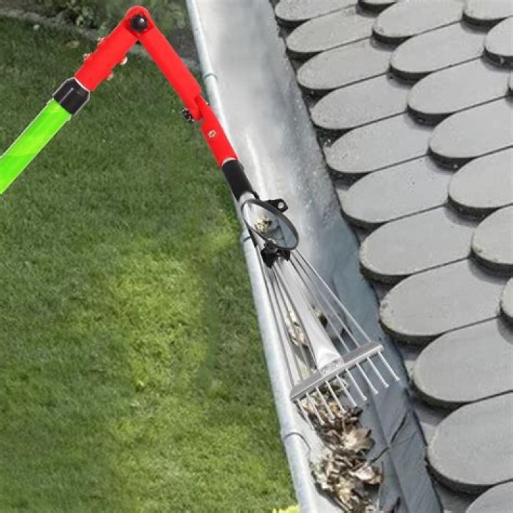 Do you tip gutter cleaners?