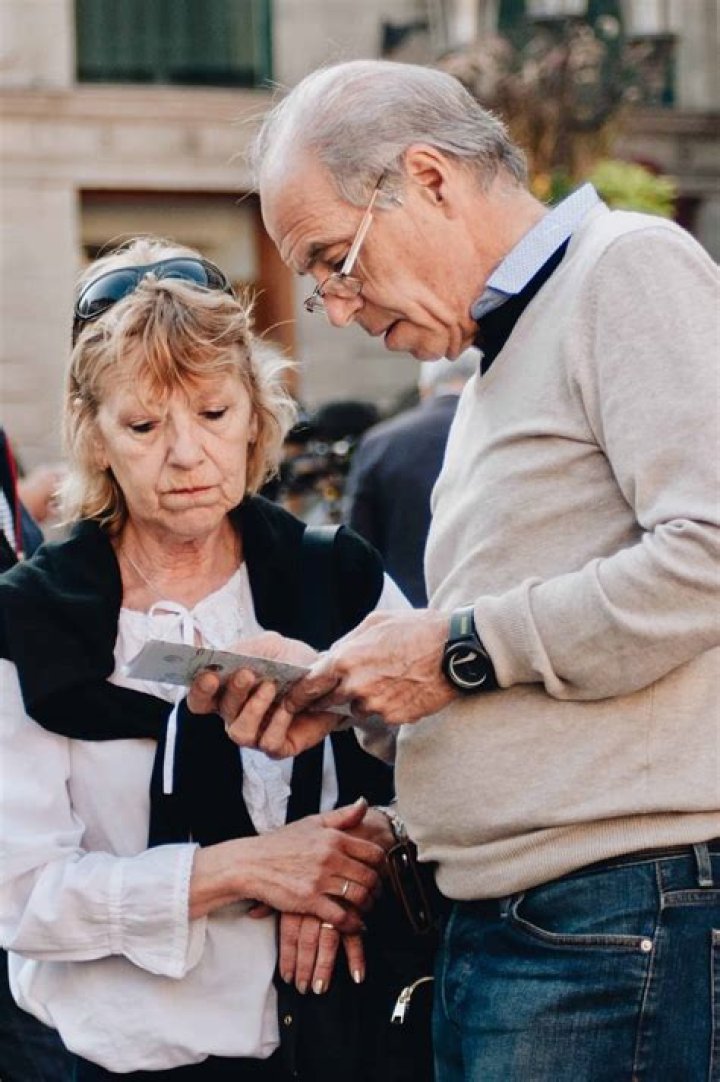 Question: Does Aldi Give Senior Discounts