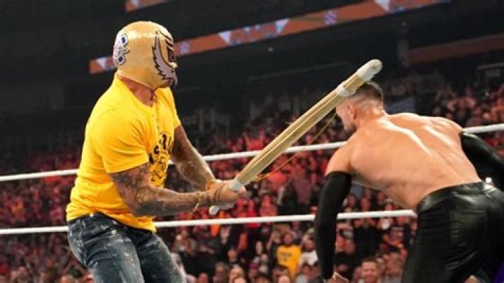 Dominik Mysterio Shows Off BRUTAL Marks After Seth Rollins Kendo Stick Shots On WWE RAW