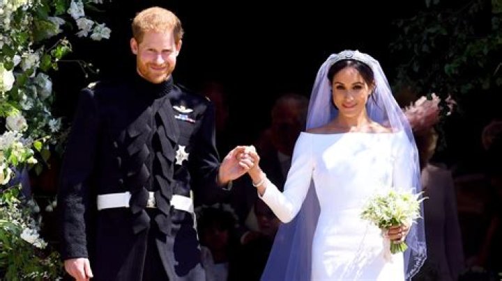 Duchess Meghan's Bouquet Placed on the Grave of Unknown Warrior: Pics