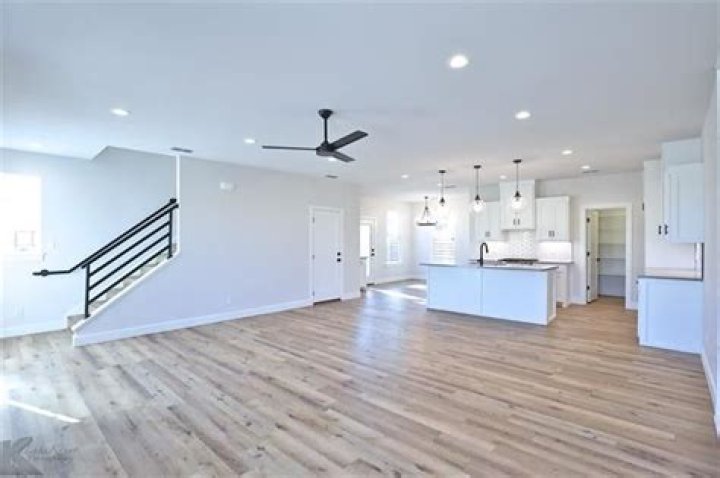 Duck Dynasty’s Jep Robertson buys $289K Texas home with wife after moving away from family & overcoming drug battle