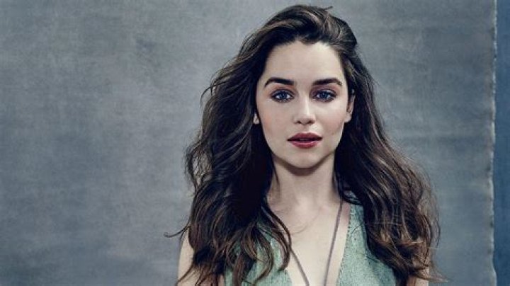 Emilia Clarke Instagram Followers Are Commenting On Her Appearance And It's Not OK