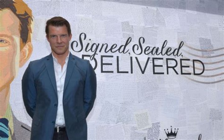 Exploring The Unique Connection Between Eric Mabius And Ivy Sherman