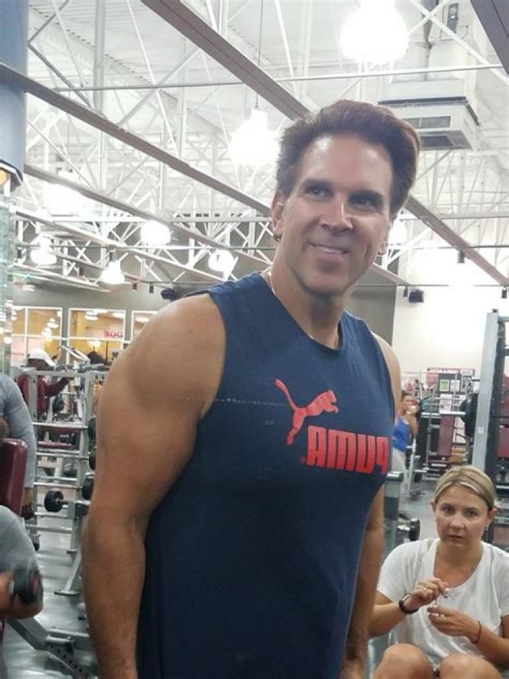 Erik Kuselias Age, Wiki, Biography, Body Measurement, Parents, Family, Salary, Net worth