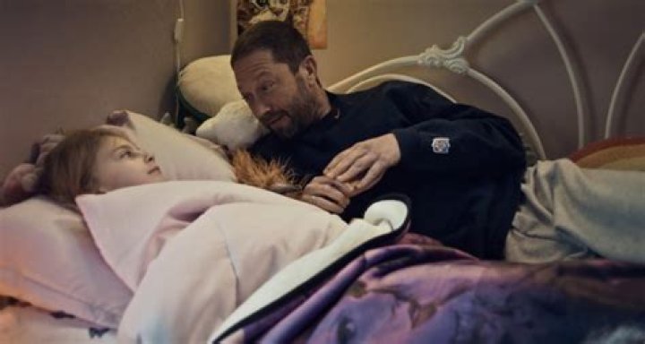 Every Taylor Swift Easter Egg on The Bear Season 3: Bracelets, More