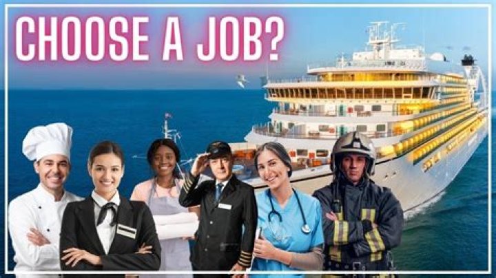 I'm an ex-cruise worker - my top tips for keeping everyone happy when you go on vacation with a large family