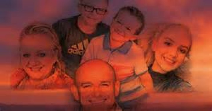 Family tragedy as mum, 25, dies suddenly while cuddling her baby daughter - leaving doctors baffled