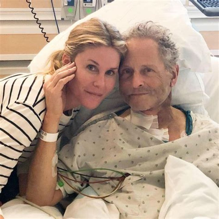 Fleetwood Mac’s Lindsey Buckingham Has Emergency Heart Surgery