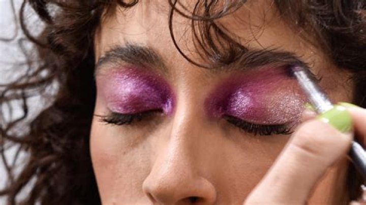 TikTok: ‘Full face under £50’ Is The New Challenge Helping People Find Affordable Ways To Do Their Makeup