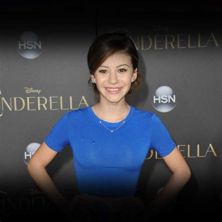 G. Hannelius Height, Weight, Age, Bio, Family, Boyfriend, Net Worth