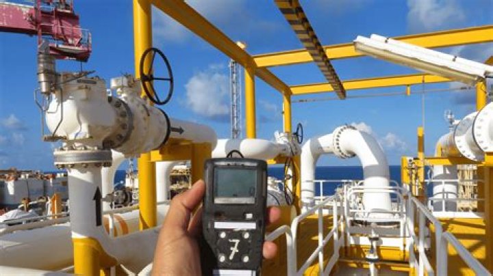 50 students hospitalized after gas leak from a factory in Kerala – India TV