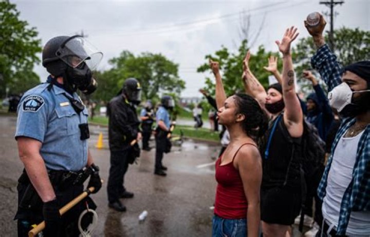 Minneapolis cop leader calls George Floyd a ‘violent criminal’ and says city should use GREATER force on protesters – The US Sun