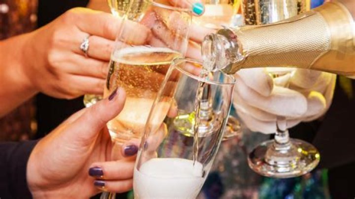 I'm a dentist - from 'gin grin' to 'Prosecco smile' all the ways your favourite drinks are ruining your looks