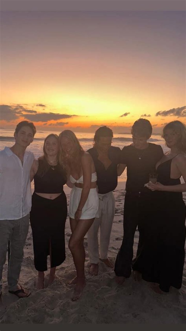 Gwyneth Paltrow Shares Photo of Her and Brad Falchuk’s Blended Family