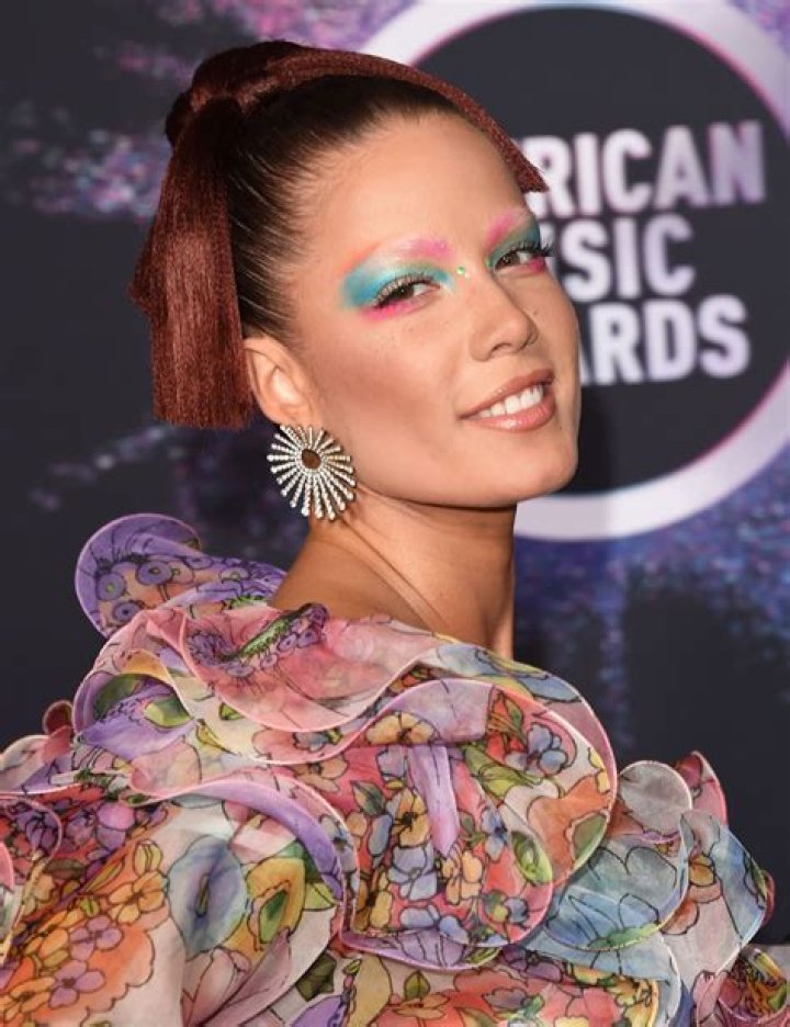 Halsey Launches Makeup Line About-Face: Details