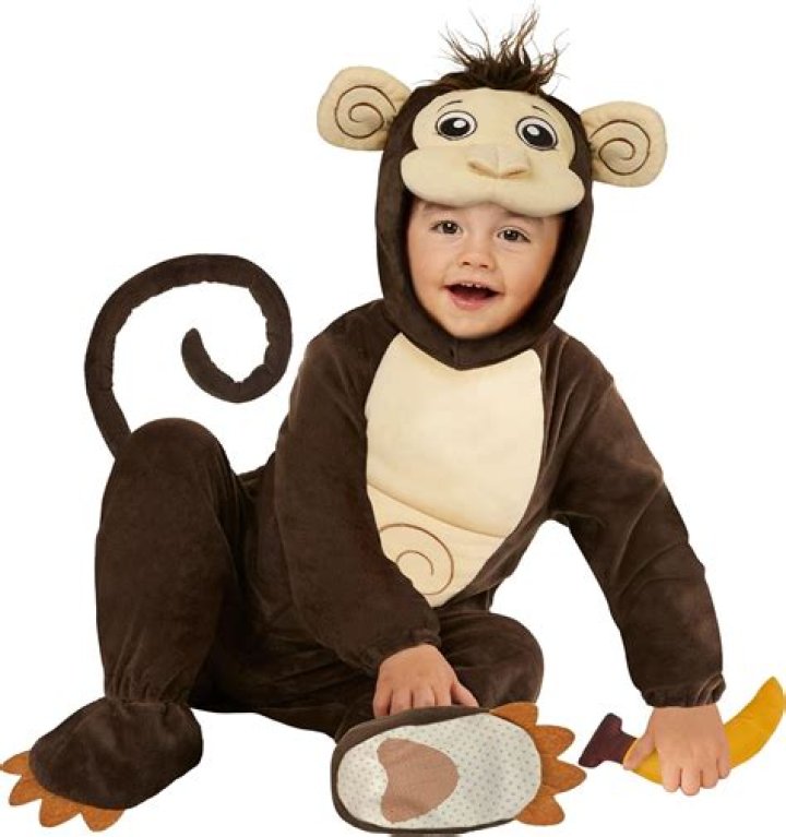 Heidi Klum Sports Prosthetic Breasts in Monkey Costume for Halloween