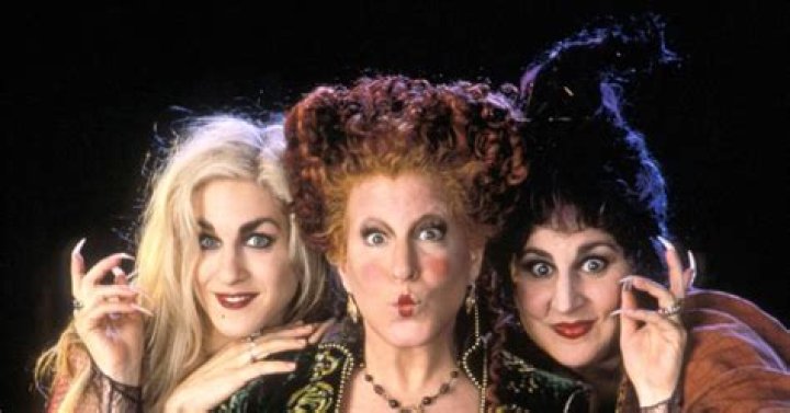 'Hocus Pocus' Cast Then and Now: 1992 Movie vs. 2022 Sequel