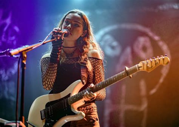 Experience The Magic Of Holly Humberstone Concerts