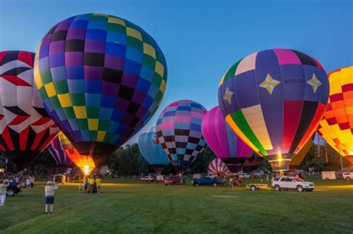 Hot air balloon crash in Burlington, Wisconsin leaves 3 hospitalized after hitting train when it bounced off building