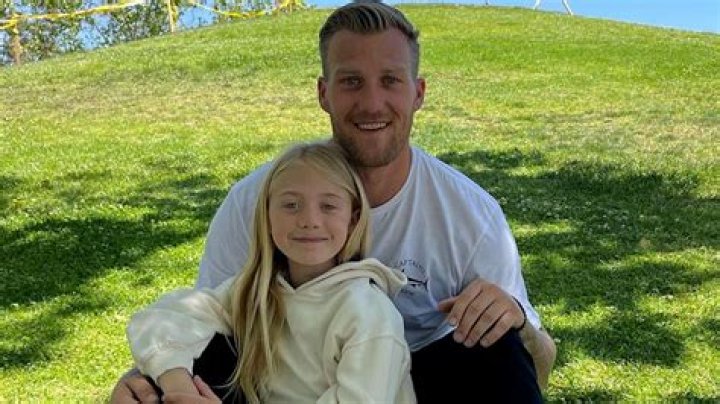 Unraveling The Mystery: How Did Everleigh Labrant's Dad Die?