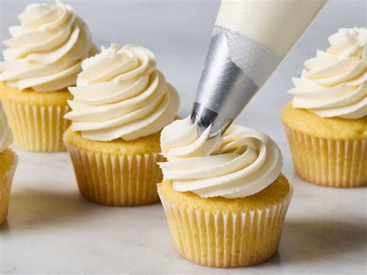 How Far In Advance Can I Make Buttercream Frosting