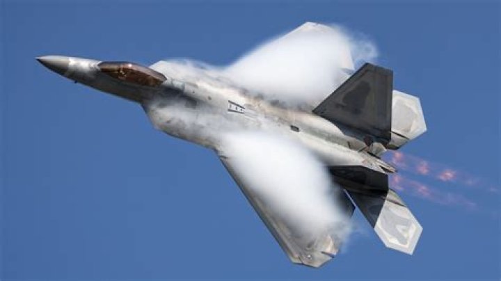 Question: How Fast Is The F 22 Raptor In Mph