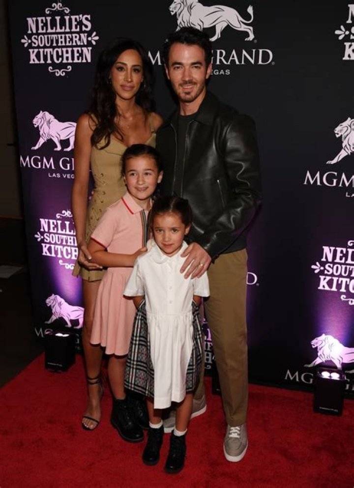 How many kids does Kevin Jonas have?