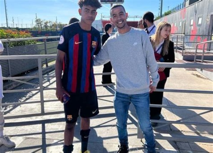 How Old Is Lamine Yamal's Dad? Unraveling The Mystery Behind The Young Football Star