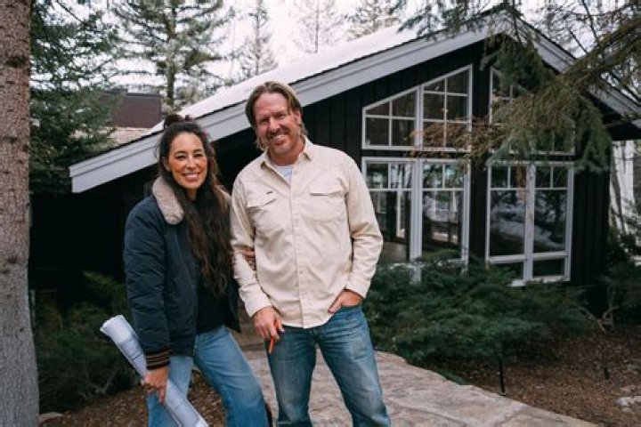 Question: How Tall Is Chip Gaines Fixer Upper