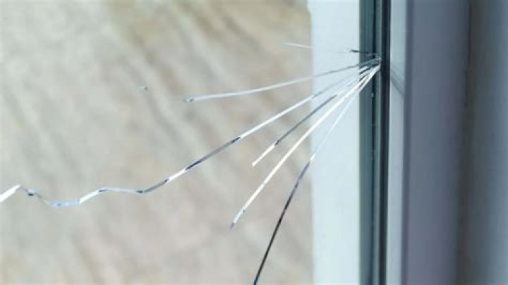 How To Make A Crack In Glass Disappear
