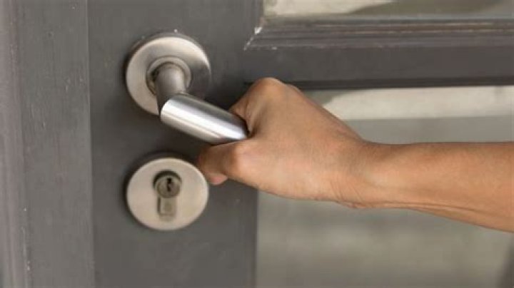 Quick Answer: How To Open A Door Without A Handle On The Other Side