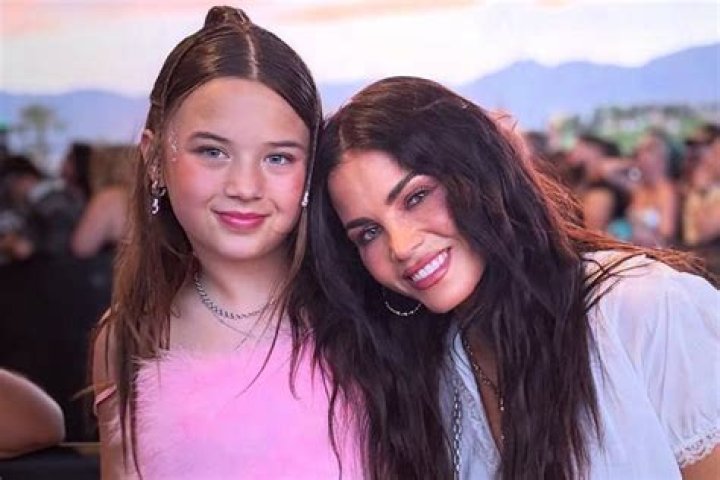 How to Recreate Jenna Dewan’s Night Out Hair, Makeup: Details