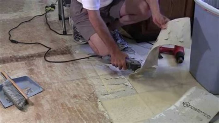 Quick Answer: How To Remove Glue From Linoleum Floor