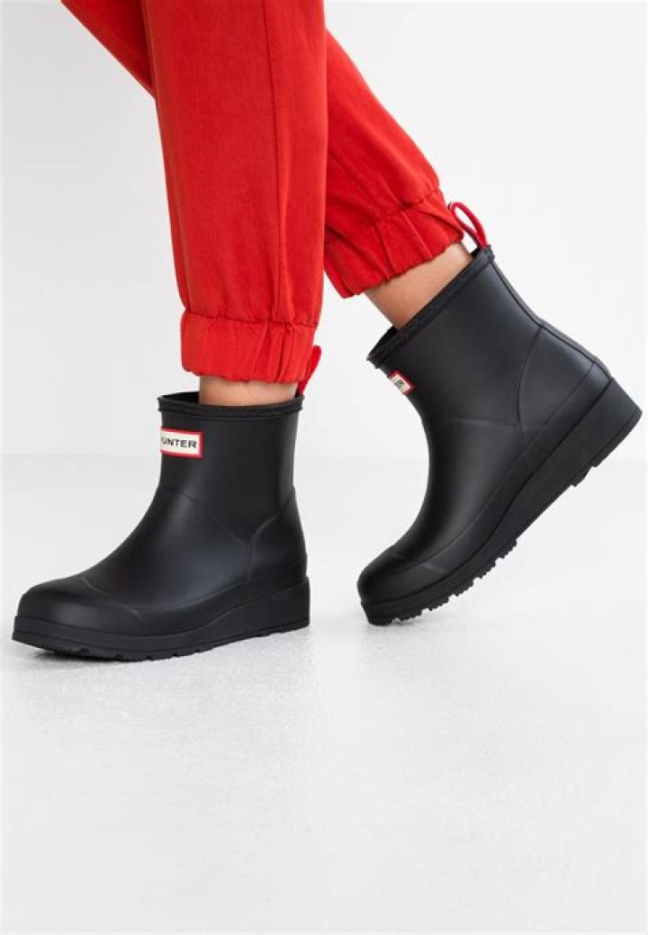 Shop These Bestselling Hunter Play Short Rainboots on Amazon