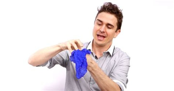 Illusionist Adam Trent Teaches Us How To Do Magic