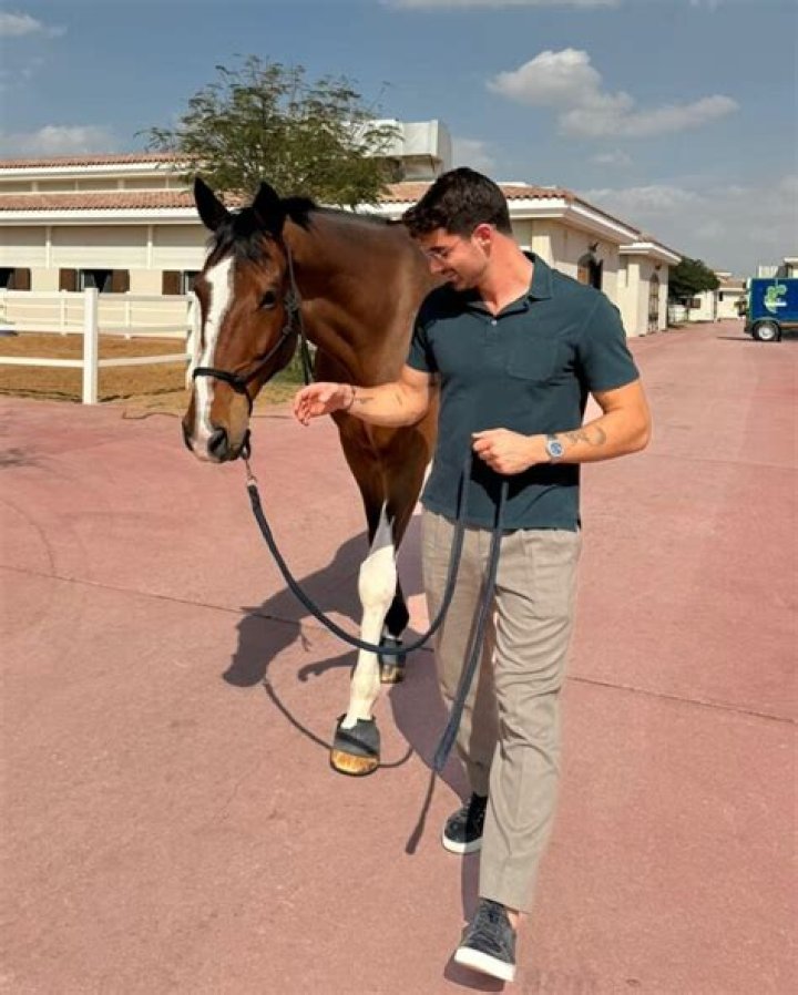 Discovering Iman Gadzhi: The Digital Marketing Dynamo