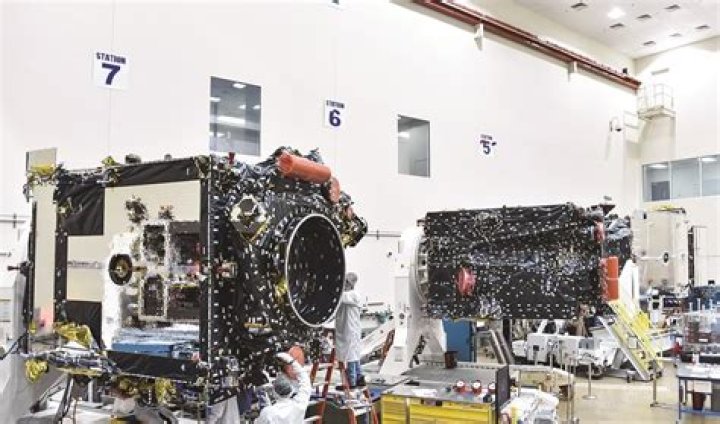 Intelsat meets conditions for $3.7 billion C-band clearing payout