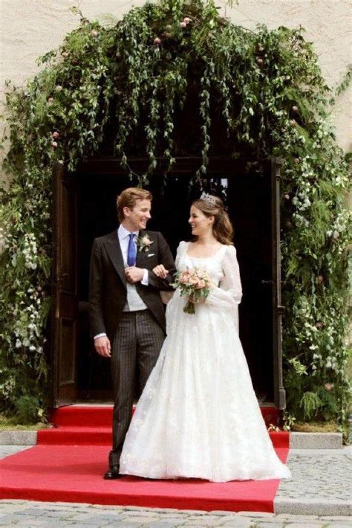 Unveiling The Mystery: Is Ernest Married?