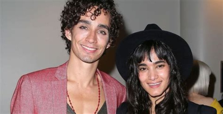 Is Robert Sheehan Married? The Inside Scoop On His Relationship Status