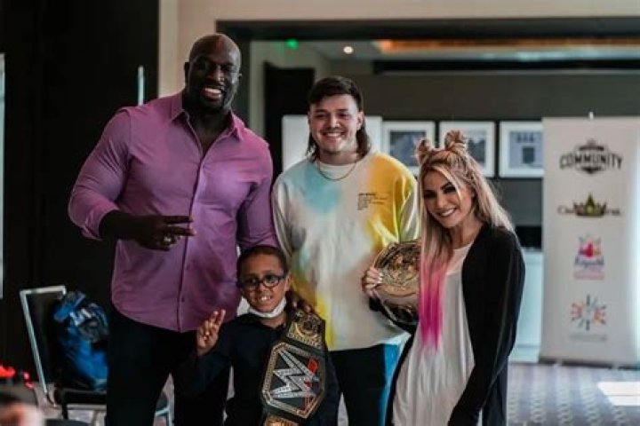 Izzy’s Father Called Out For Bullying WWE Superstars