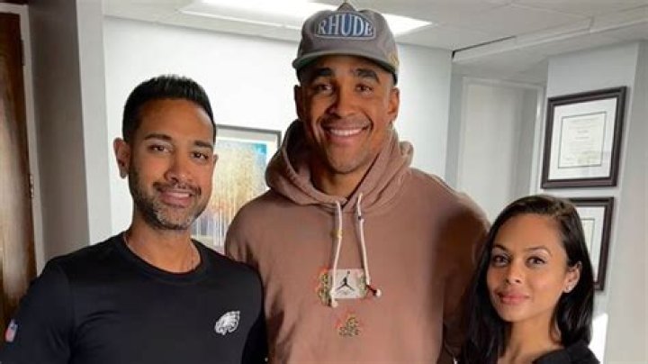 Unveiling The New Look: Jalen Hurts Shaved Goatee