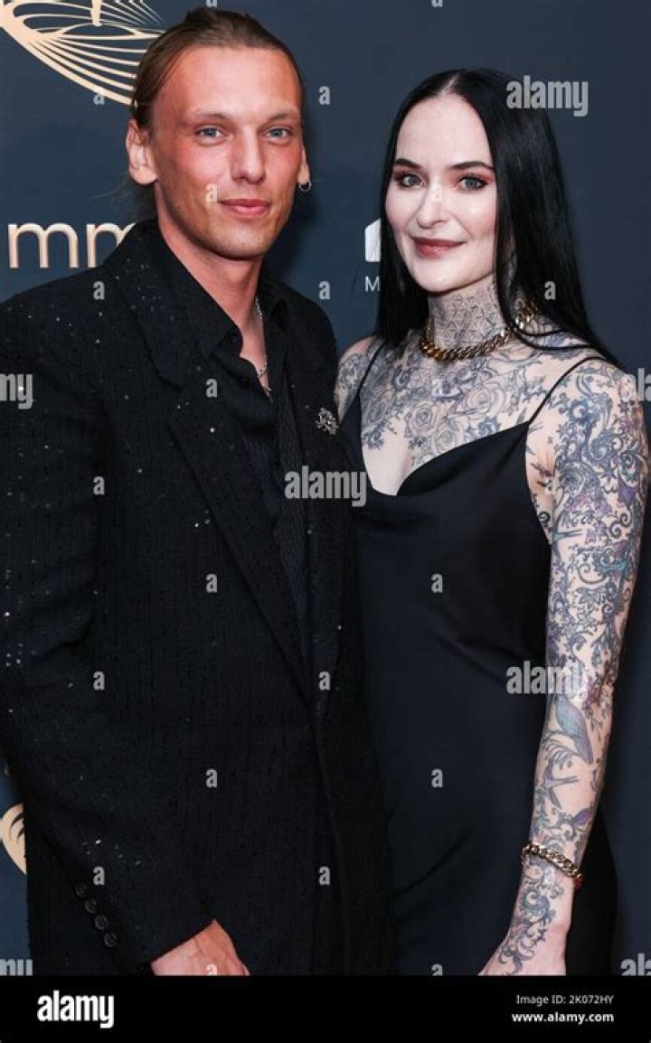 Unveiling The Mystery Of Jamie Campbell Bower's Girlfriend