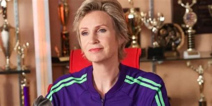 Jane Lynch: Sue Sylvester Gets "Married" on Glee This Season