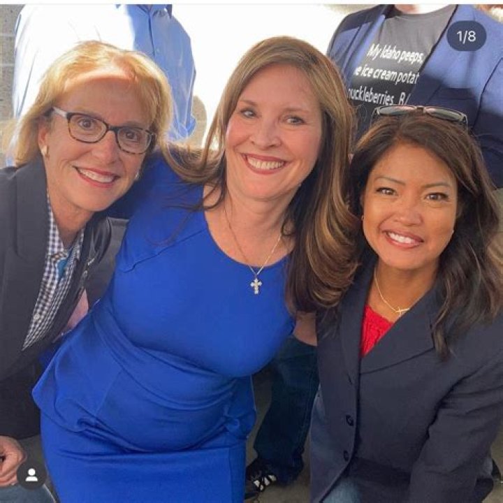 Lt. Gov. Janice McGeachin signs executive order on masks while Little is out of state