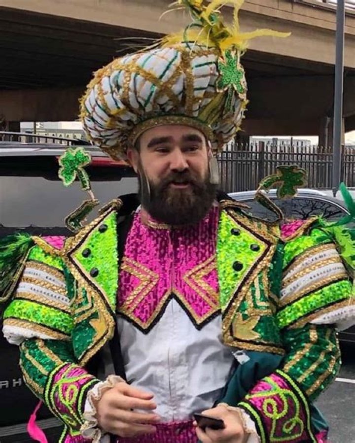 Unveiling Jason Kelce's Street Clothes: A Fashion Icon Off The Field