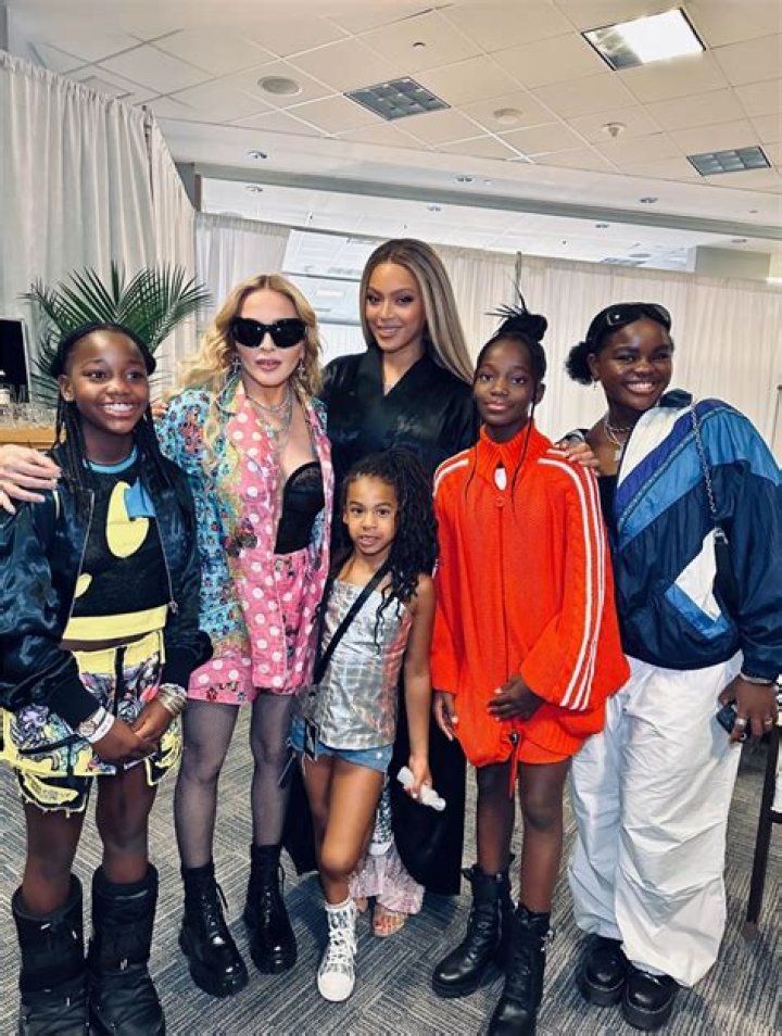 Jay-Z Wants More Kids With Beyonce: A "Basketball Team"