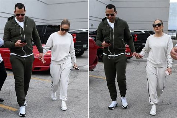 Jennifer Lopez looks miserable as Alex Rodriguez ignores her and listens to headphones after gym workout